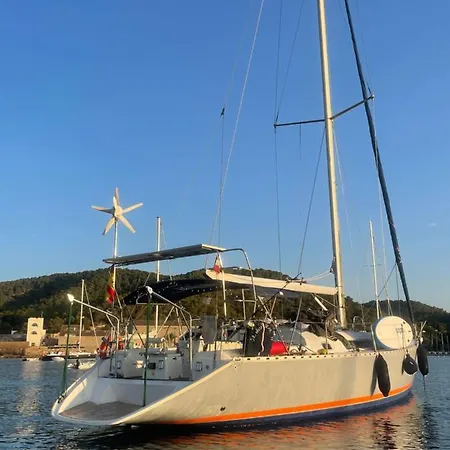 Velero Beneteau Gybsea 50 Úszó hotel *