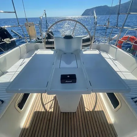Velero Beneteau Gybsea 50 Úszó hotel *