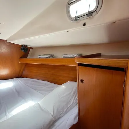 Velero Beneteau Gybsea 50