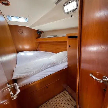 Velero Beneteau Gybsea 50 Úszó hotel *